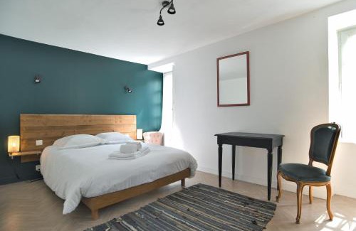 Lanvallay House | Family-Friendly Mézange Bleue by the Ille et Rance Canal