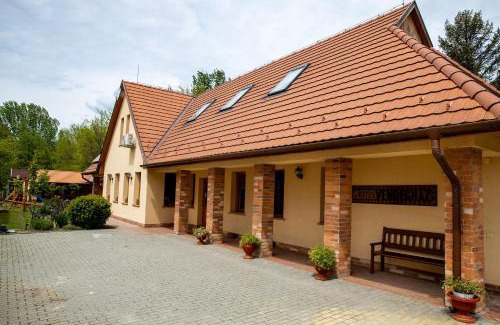Vizsoly House | Discover Mézes Vendégház: 9/10 Rated with Hot Tub & More