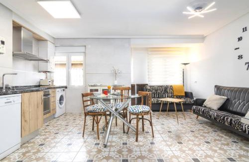 Leon Apartment | Experience Mía's Home: Child-Friendly with 9.6/10 Rating