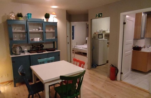 Hvalfjarðarsveit House | Discover Móar Guesthouse: Family-Friendly with Kitchen Access