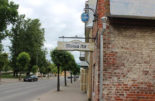 Voru Apartment | Pet-Friendly Retreat at Mõisa Ait Apartment, Rated 8/10