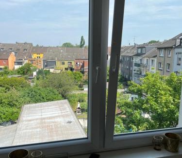 Untermeiderich Apartment | Pet Friendly Apartment in Duisburg - Guest Rated 10/10