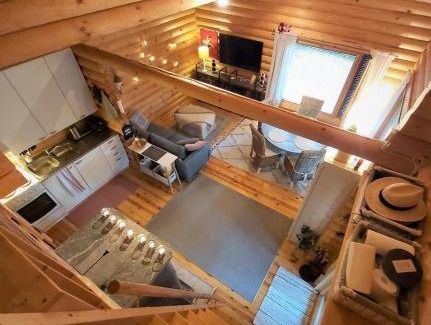 Tammela House | Cozy Cabin by the Lake Surrounded by Pine Forest