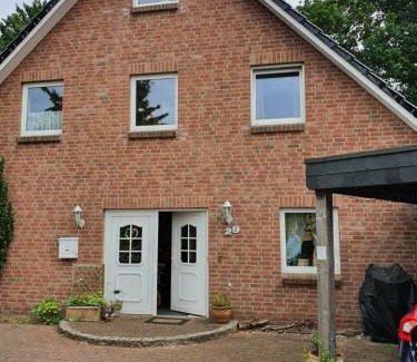Henstedt-Ulzburg House | Cozy Möwennest: Family-Friendly Retreat Near Hamburg