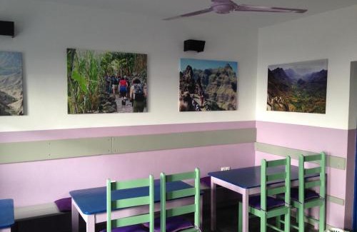Ponta do Sol House | Cozy Música do Mar: Family-Friendly Stay with Breakfast