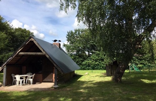 Suederluegum Apartment | Cozy Mühlenweg Onkel Fiffi: Pet and Child Friendly Retreat