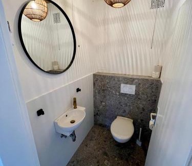 Alzenau Apartment | Family-Friendly Stay at Mühlwegunterkunft Awaits You