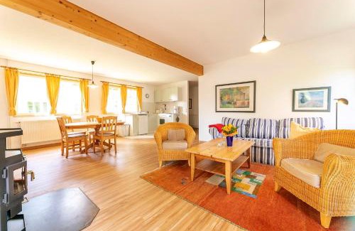 Muritz House | Discover Müritzparadies: Pet-Friendly Beach Retreat