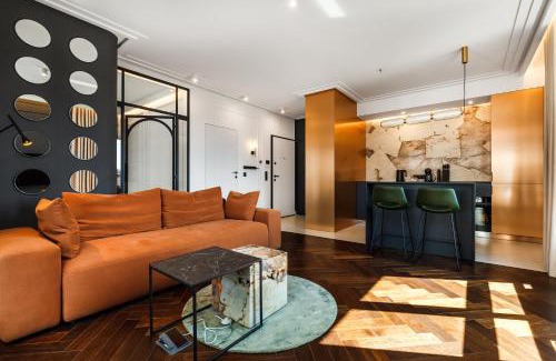 Mlyniska Apartment | Guest Rated: Młode Miasto Doki Apartments with Breakfast