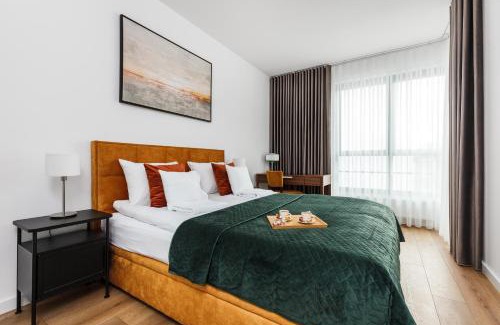 Mlyniska Apartment | Guest Rated: Młode Miasto Doki Apartments with Breakfast
