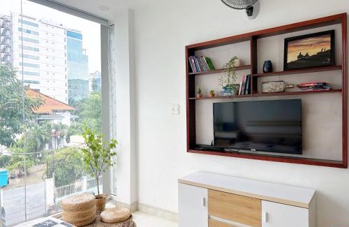 Phuong 6 Apartment | Modern Quận 3 Hotel with Scenic Views & Family Amenities