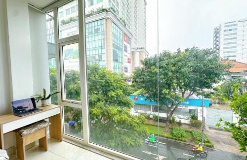 Phuong 6 Apartment | Modern Quận 3 Hotel with Scenic Views & Family Amenities