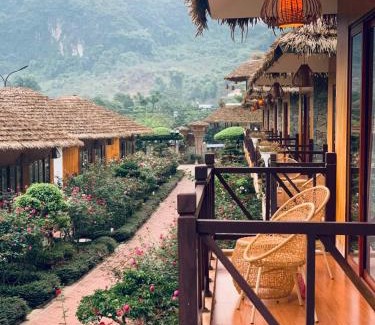 Moc Chau Cabin | Serene Mộc Châu Eco Garden Resort with Oceanfront Pool