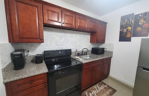 Sunrise Manor Apartment | Top-Rated M&A Cozy Studio with Spa & Pet-Friendly Options