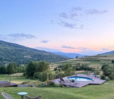 Transcarpathia Ski Chalet | Discover M.A.K.home: Family-Friendly Stay with Pool & Kitchen