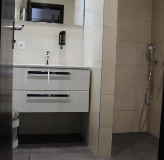 Vaihingen-Mitte Hotel | Discover M-A-S-Hotel: Family-Friendly with Top Amenities