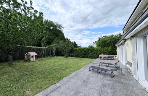Croissy-Beaubourg House | Charming M&A Maison de Campagne Near Disney & Netflix