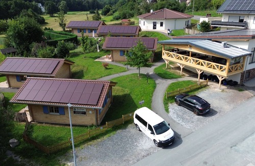 Villmar Apartment | M-apartement der Hexahütte: Pet-Friendly Ocean Retreat