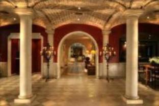 Evora Hotel | Relax at M'AR De AR Muralhas with Oceanfront Views