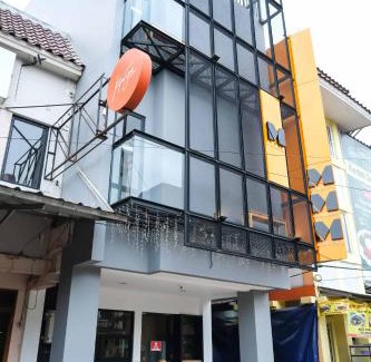 Binong Hotel | Delightful M Cabin Karawaci with Complimentary Breakfast