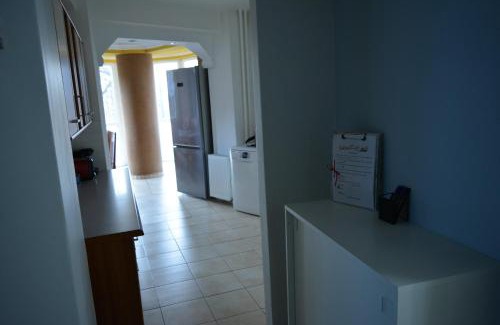 Calea Sever Bocu Apartment | Top-Rated M@D Music Apartment: Pet-Friendly & Accessible Stay