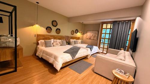 Patio Bonito Apartment | Inviting Apartamentos Muuk Boutique: Family-Friendly Retreat