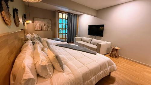 Patio Bonito Apartment | Inviting Apartamentos Muuk Boutique: Family-Friendly Retreat