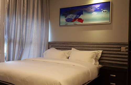 Kuarters Kampung Pandan Hotel | Discover M Design Hotel: Family-Friendly and Accessible Stay