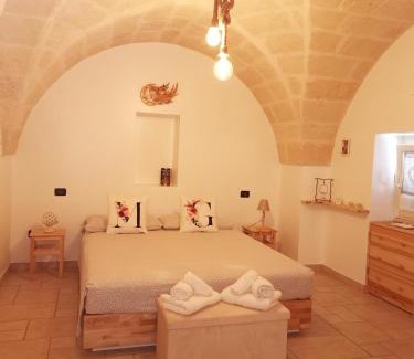 Crispiano Apartment | Discover M&G Maison: Pet and Child Friendly Retreat!