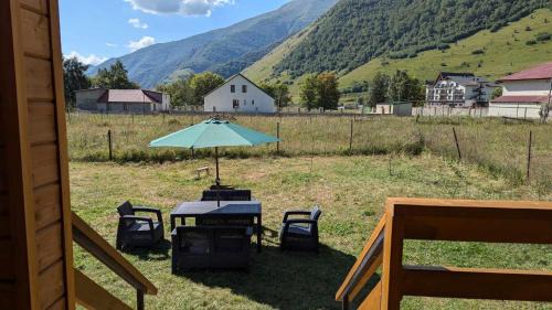 Ach'khoti House | Impressive M&M House Kazbegi: Guest Rated 9.7 with Kitchen