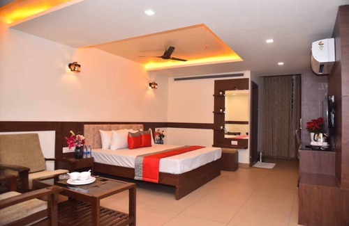 Dharwad Hotel | Outstanding M R Residency Dharwad - Family-Friendly Stay