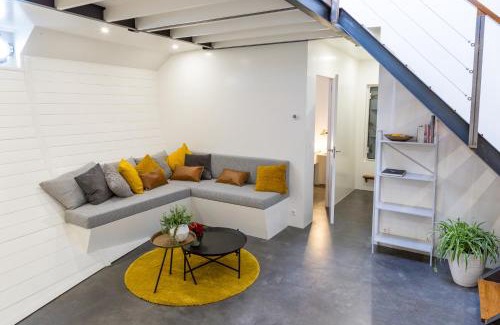 Eastern Docklands Boat Rental | Discover M/S Svalbard B&B: A Guest-Favorite Retreat