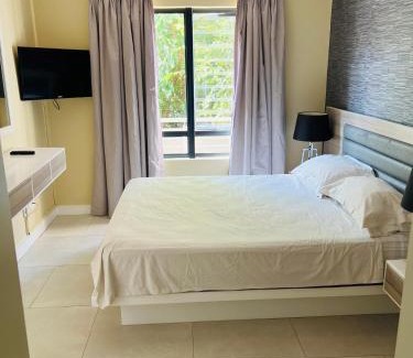 Greater Johannesburg Metropolitan Area Apartment | M Suites - The Cube Apartments