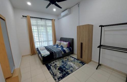 Kuantan House | Relaxing M2H Homestay with Private Beach & Ocean Views