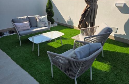 Municipio 5 Apartment | M4REE Seaside Suites & Relax