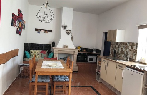 Casal do Abegao House | Maça Cottage: Guest Rated 10/10 with Ocean View & Pool