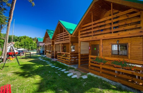 Pustkowo Cabin | Enchanting Mała Frajda: Pet-Friendly with Ocean Views