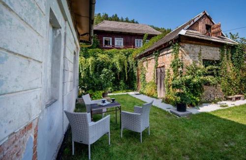 Lanckorona Ski Chalet | Discover Mała Kuźnia: Pet-Friendly with Top Guest Ratings