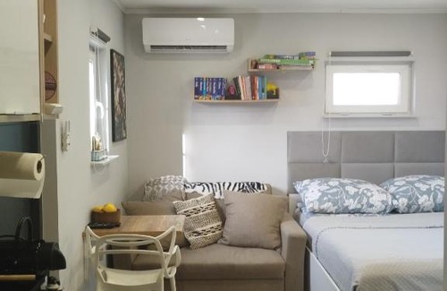 gmina Biskupice Apartment | Pet-Friendly Mały Domek with Ocean View & Kitchenette