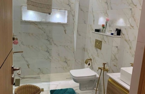 Mediouna Villa | 15min from airport and free zone, diplomatic forest ideal for families.