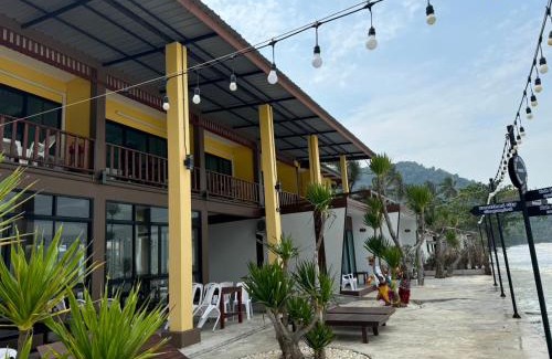 Don Sak Resort | Discover Ma Lay Resort: Oceanfront Paradise Awaits You