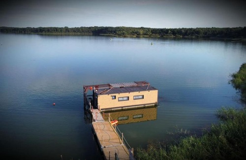 Giffaumont-Champaubert House | Relaxing Retreat: Ma Maison Sur L'Eau - Lac du Der