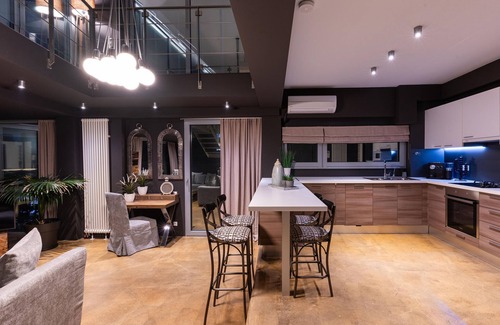 Gazi Apartment | Ma Maison N 5 Private Heated Pool Acropolis View