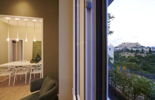 Mets House | Discover Ma Maison Acropolis Mansion: Top Rated Family Suites