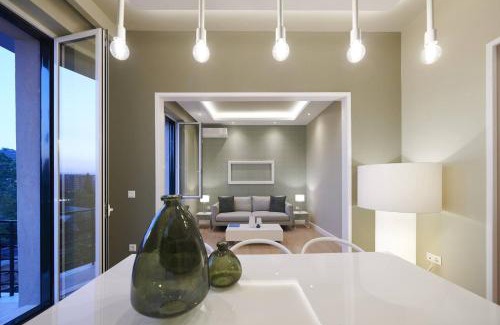 Mets House | Discover Ma Maison Acropolis Mansion: Top Rated Family Suites