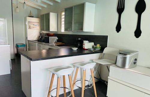 Rambaud Villa | Magnolia Villa: Steps from Orient Bay Beach with Spa & Breakfast