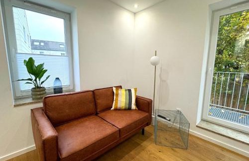 Innenstadt Apartment | ma suite - urban apartment city center - private parking 2-4P