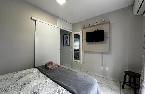 Pioneiros Apartment | Cozy Kitnet with AC & Big Wheel View - Pet Friendly Stay