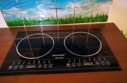 Central District Apartment | Scenic River View Hotel: Steps from SOGO & KSL