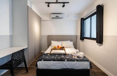 Santa Ifigenia Apartment | Comfortable Aconchego Near Estação da Luz with Pool